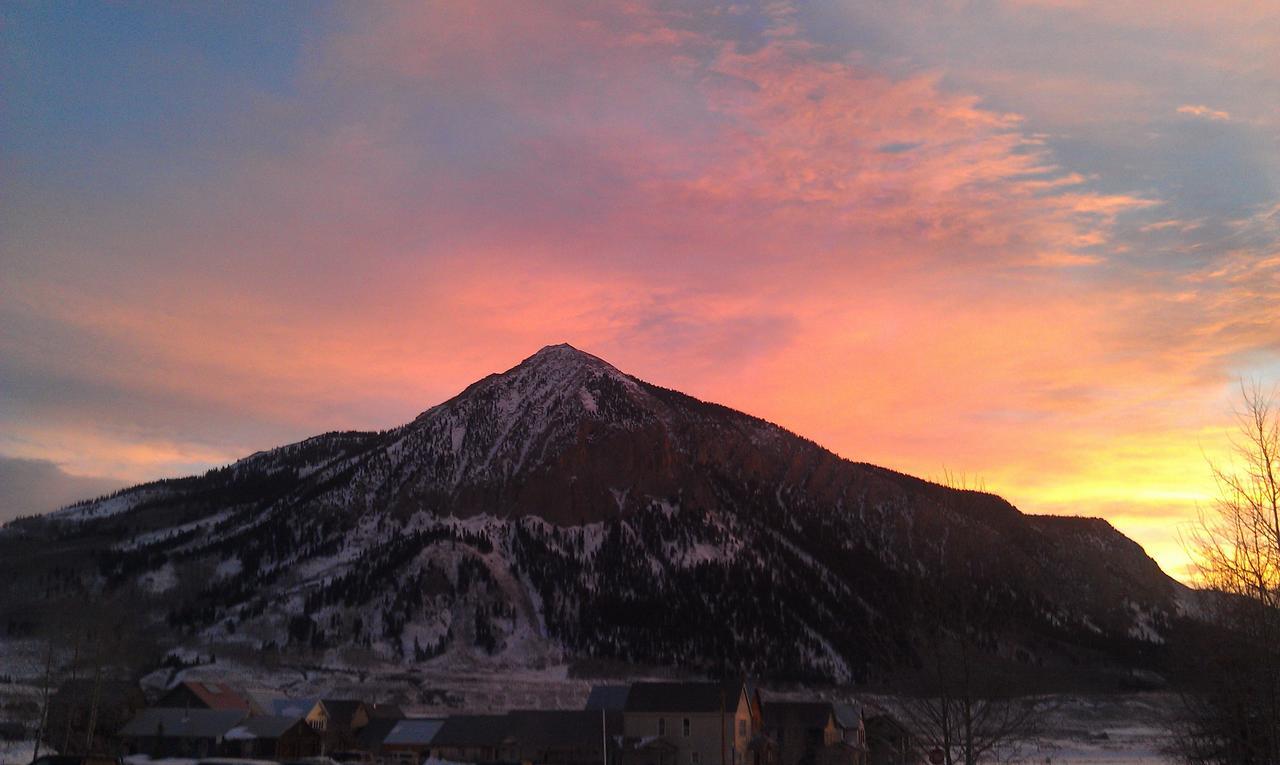 Purple Mountain Bed & Breakfast & Spa Crested Butte Exterior photo