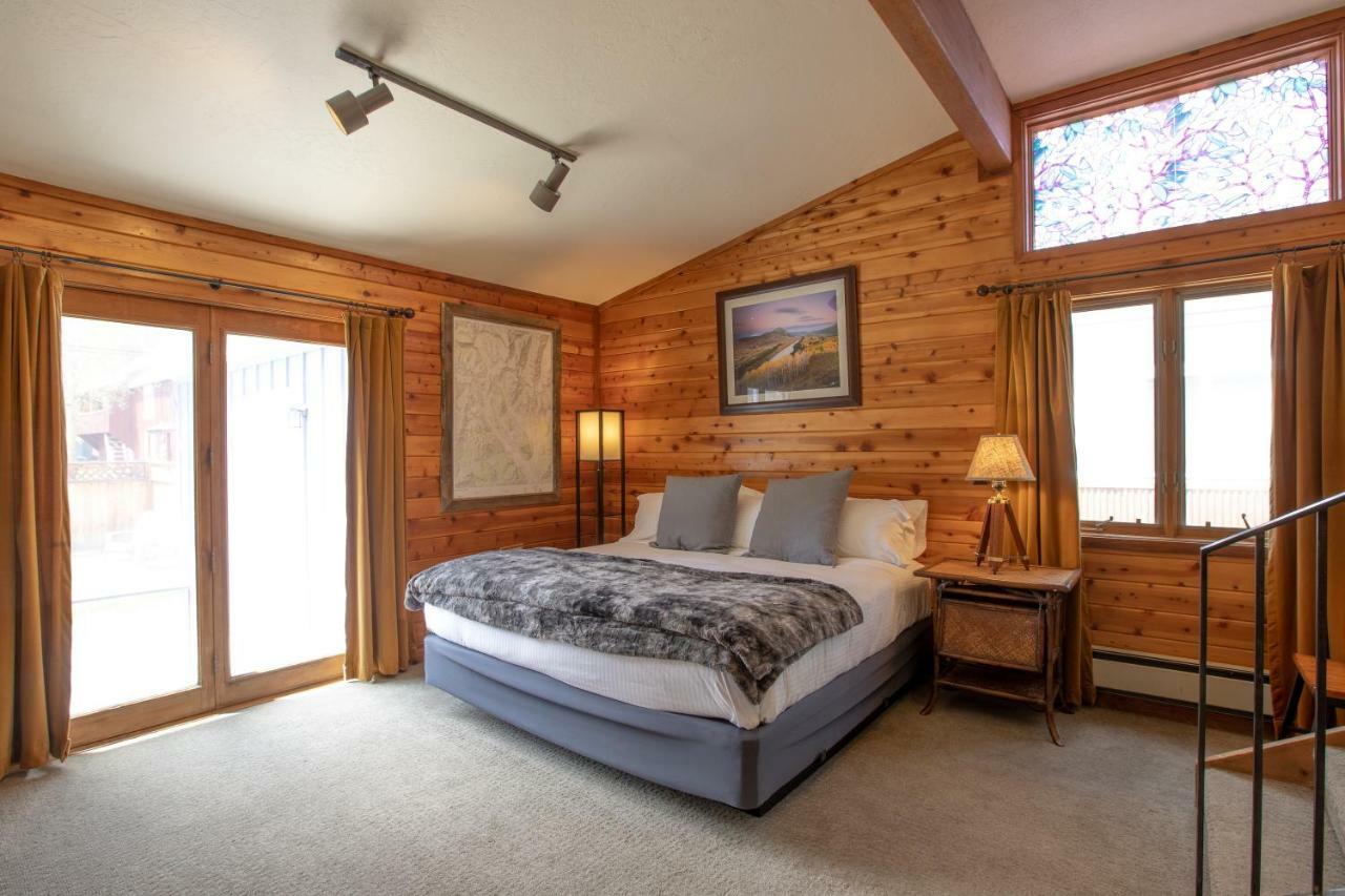 Purple Mountain Bed & Breakfast & Spa Crested Butte Exterior photo