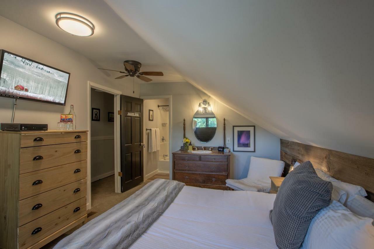 Purple Mountain Bed & Breakfast & Spa Crested Butte Exterior photo